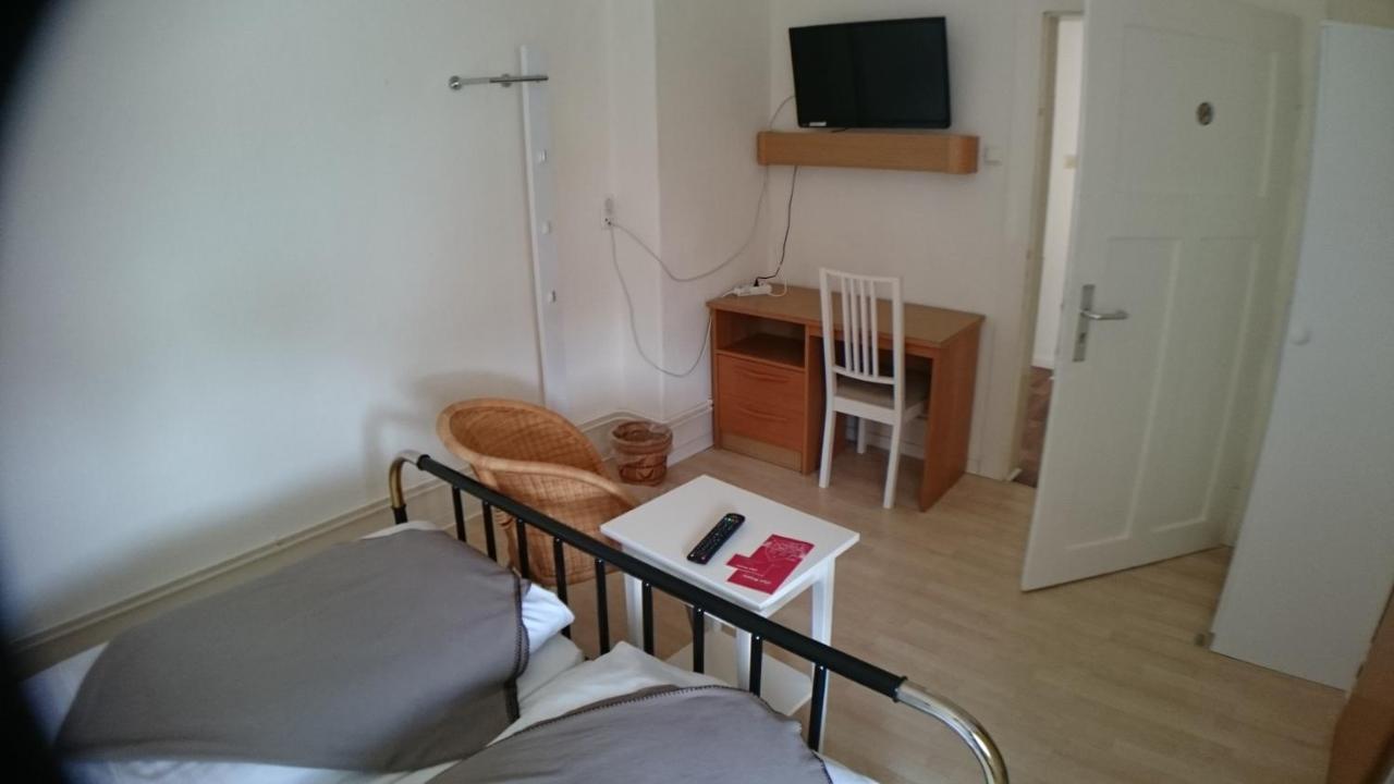 Hotel Cafe Meynen บาดมุนดาร์อัมไดส์เทอร์ ภายนอก รูปภาพ