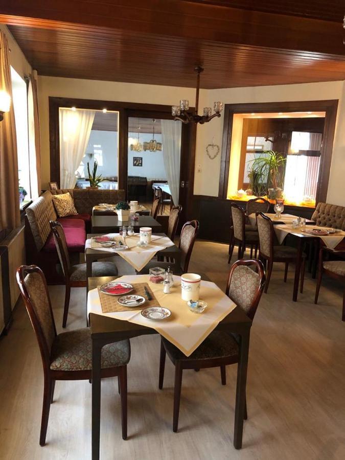 Hotel Cafe Meynen บาดมุนดาร์อัมไดส์เทอร์ ภายนอก รูปภาพ