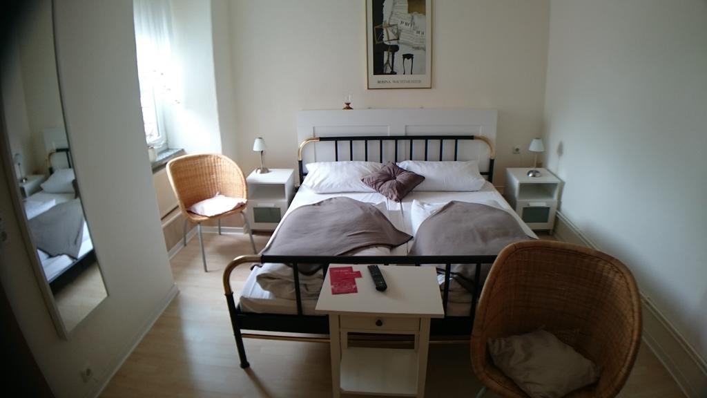 Hotel Cafe Meynen บาดมุนดาร์อัมไดส์เทอร์ ภายนอก รูปภาพ